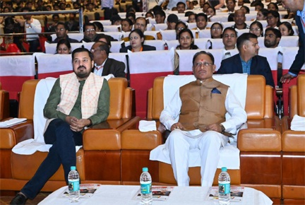 *मुख्यमंत्री श्री विष्णु देव साय ‘परीक्षा पे चर्चा’ के सीधे प्रसारण कार्यक्रम में हुए शामिल*