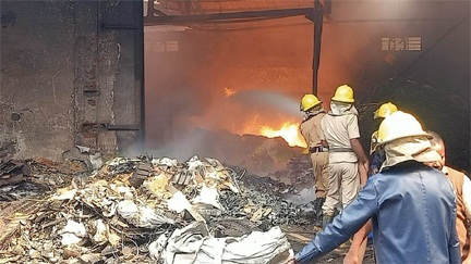 *भिलाई की स्‍टील कंपनी में लगी भीषण आग*