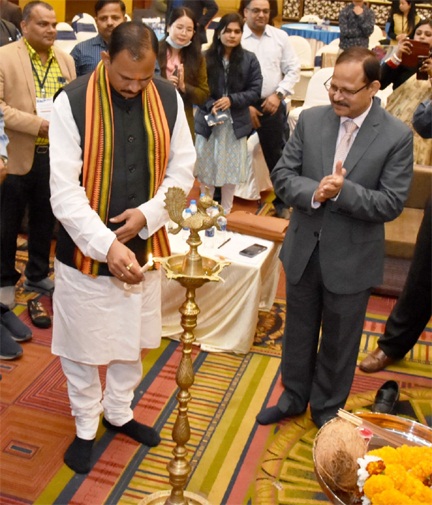 *स्वास्थ्य मंत्री की अध्यक्षता में तीन दिवसीय क्षेत्रीय समीक्षा बैठक का शुभारंभ*