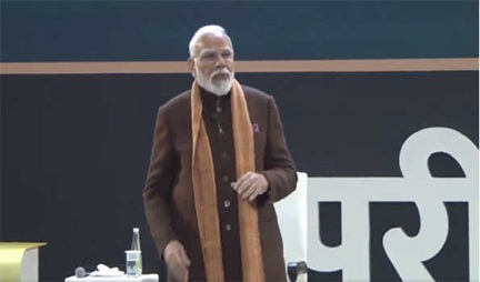 *बच्चों की उपलब्धि को अपना विजिटिंग कार्ड ना बनाएं मां बाप : मोदी*
