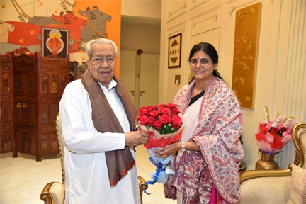 *राज्यपाल श्री हरिचंदन से केंद्रीय वाणिज्य एवं उद्योग राज्य मंत्री ने की सौजन्य भेंट*