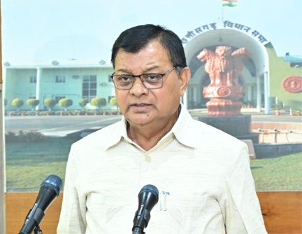 *वाणिज्य एवं उद्योग तथा श्रम विभाग की अनुदान मांगें पारित*