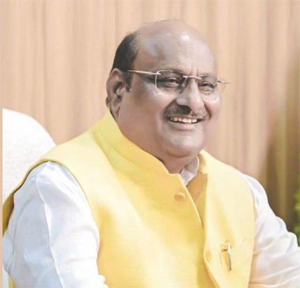 *कुसमुंडा खदान में हो रहे हैवी ब्लास्टिंग से जानमाल का खतरा*