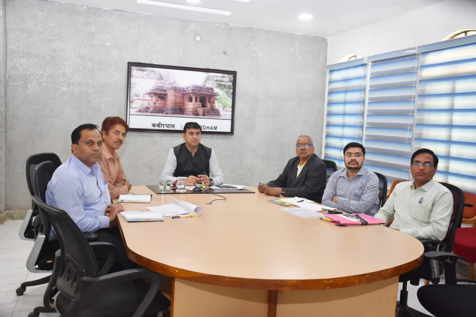*कवर्धा,महतारी वंदन योजना के क्रियान्वयन के लिए शिविर करने के दिए निर्देश,सियासत दर्पण न्यूज़ से दुखहरण सिंह ठाकुर की रिपोर्ट*