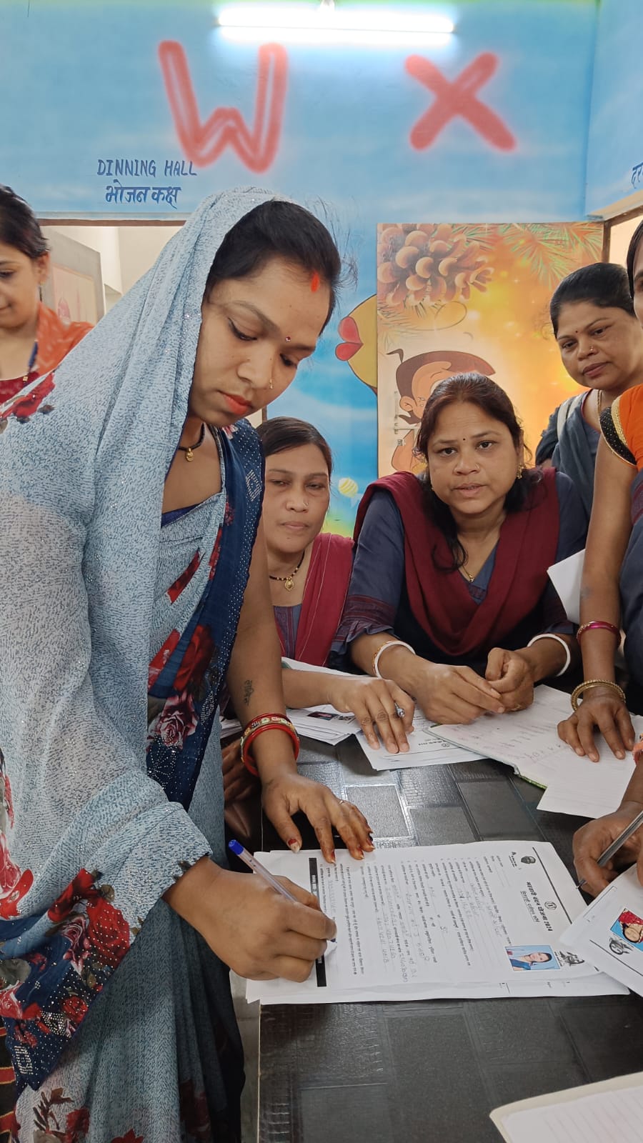 *कवर्धा,महतारी वंदन योजना : कबीरधाम जिले के 5 हजार 796 महिलाओं ने किया आवेदन,सियासत दर्पण न्यूज़ से दुखहरण सिंह ठाकुर की रिपोर्ट*