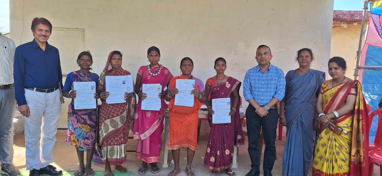 *कवर्धा,महतारी वंदन योजना में छह दोनों में जिले की 109218 महिलाओं ने किया आवेदन,सियासत दर्पण न्यूज़ से दुखहरण सिंह ठाकुर की रिपोर्ट*