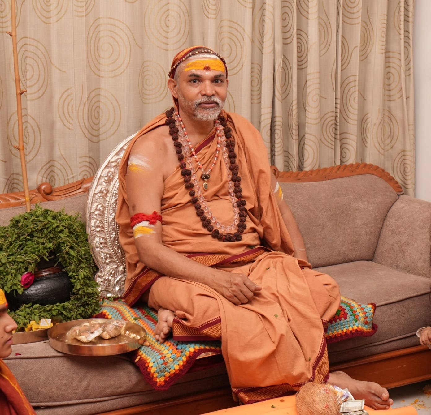 *गौमाता को राष्ट्रमाता का दर्जा दिलाने सड़क पर उतरेंगे शंकराचार्य अविमुक्तेश्वरानंद,सियासत दर्पण न्यूज़ से दुखहरण सिंह ठाकुर की रिपोर्ट*