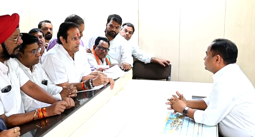 *रायपुर,भाजपा पूर्ववर्ती सरकार द्वारा स्वीकृत विकास कार्यो को रोकने का कार्य कर रही है – विकास उपाध्याय*