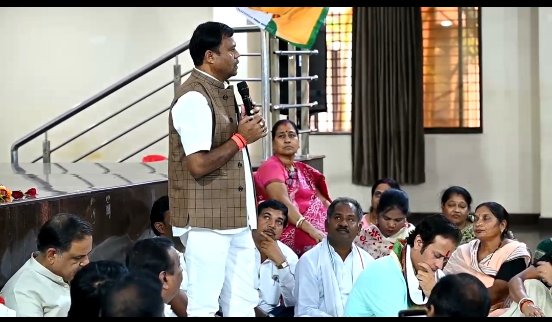 *रायपुर लोकसभा प्रत्याशी,विकास उपाध्याय हुए भावुक काँग्रेस कार्यकर्ताओं का आभार व्यक्त किया,सियासत दर्पण न्यूज़ रिपोर्ट*