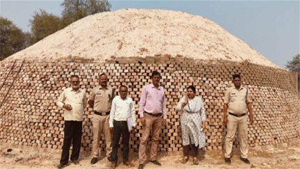 *जोंधरा मेंअवैध भट्टे पर तहसीलदार ने की कार्रवाई *