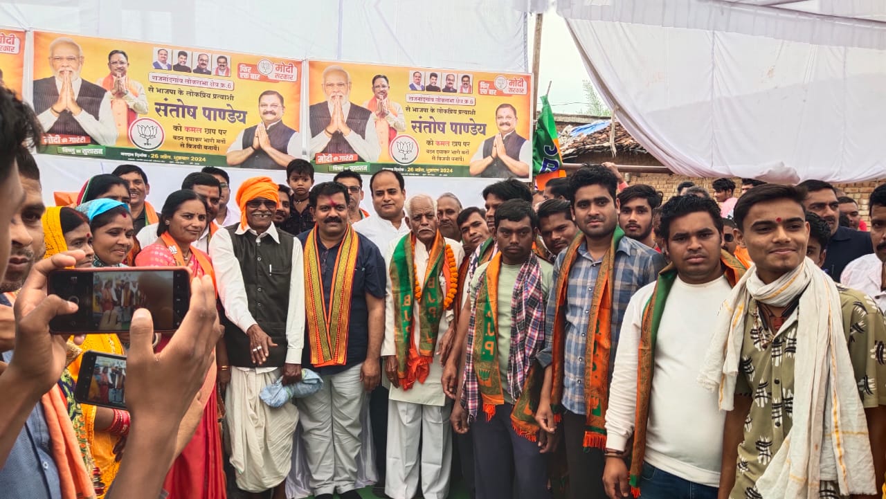 *कवर्धा,उपमुख्यमंत्री विजय शर्मा ने नुक्कड़ सभाओं को किया संबोधित, कहा विकसित भारत के लिए मोदी जी जरुरी,दुखहरण सिंह ठाकुर की रिपोर्ट*