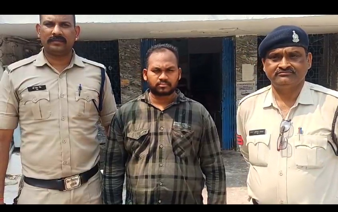 *भिलाई,नौकरी लगाने के नाम से धोखाधड़ी करने वाले गिरोह का मुख्य आरोपी गिरफ्तार,सियासत दर्पण न्यूज़ से सैफिया क़ुरैशी की रिपोर्ट*