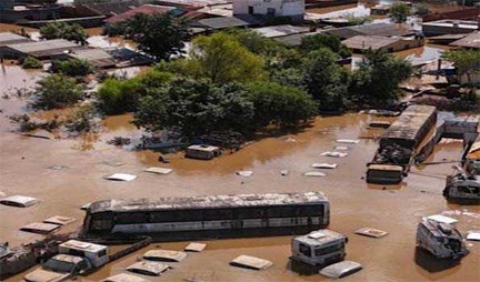 *ब्राजील में बाढ़ से मरने वालों की संख्या बढ़कर 126 हुयी*