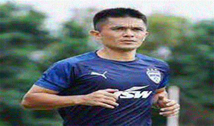 *सुनील छेत्री ने अंतरराष्ट्रीय फुटबॉल से संन्यास लेने की घोषणा की*