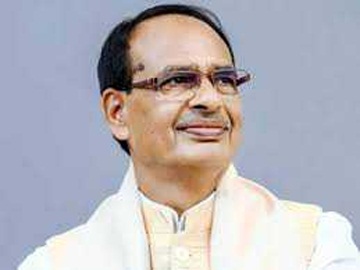 *शिवराज ने सिंधिया के दिल्ली स्थित निवास पहुंचकर अर्पित किए श्रद्धासुमन*