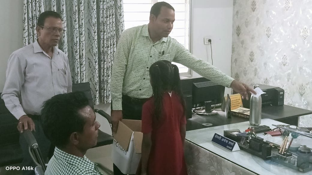 *आत्मानंद उच्चतर माध्यमिक विद्यालय में लाटरी प्रकिया के माध्यम से बच्चों को मिला शाला में प्रवेश, जावेद खान की रिपोर्ट*