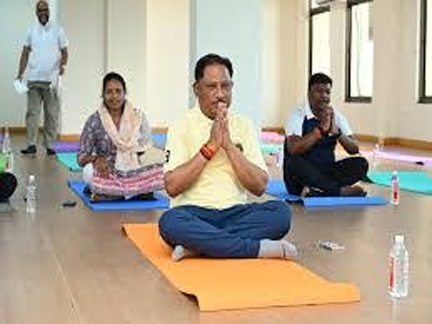 *रायपुर,अन्तर्राष्ट्रीय योग दिवस : मुख्यमंत्री श्री विष्णु देव साय आज राजधानी के साइंस कॉलेज मैदान में करेंगे योगाभ्यास*