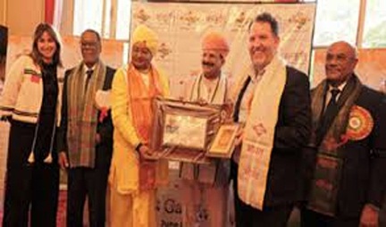 *फ्रांस की सीनेट में ​देश​-विदेश की 35 हस्तियों को मिला भारत गौरव अवार्ड*