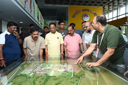 *मुख्यमंत्री विष्णुदेव साय ने आज सवेरे चिंतन शिविर के दूसरे दिन आईआईएम परिसर का मंत्रीगणों के साथ भ्रमण किया*