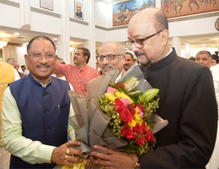 *रमेन डेका ने छत्तीसगढ़ के राज्यपाल पद की ली शपथ*