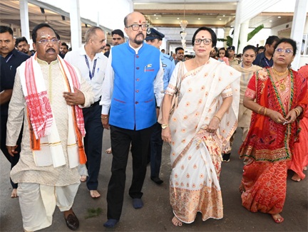 *राज्यपाल डेका कृषि मंत्री नेताम के गृह प्रवेश कार्यक्रम में शामिल हुए*