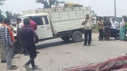 *रायगढ़ में दर्दनाक सड़क हादसा, महिला की मौत से ग्रामीणों ने किए चक्काजाम*