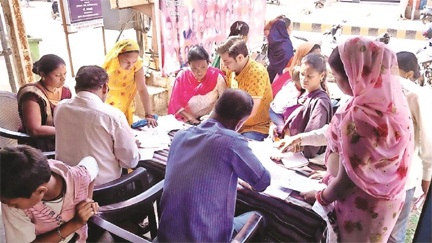 *रायपुर,छत्तीसगढ़ में 1.44 लाख महिलाओं का आधार अब भी लिंक नहीं, कैसे मिलेगी महतारी वंदन योजना की राशि*