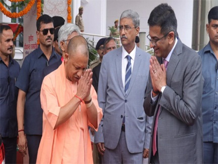 *क्षेत्रीय भाषाओं में होनी चाहिए लॉ की पढ़ाई : योगी*