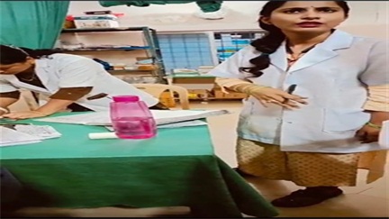 *वीडियो देख लोग कह रहे इसीलिए सरकारी अस्पताल नहीं जाना चाहते गांव के भी लोग*