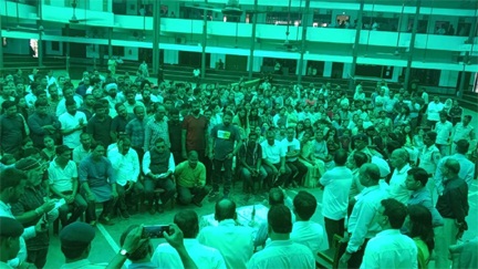 *12 साल की छात्रा के साथ छेड़छाड़ के मामले में डीपीएस स्कूल में अभिभावकों का हंगामा, बुलानी पड़ी पुलिस*