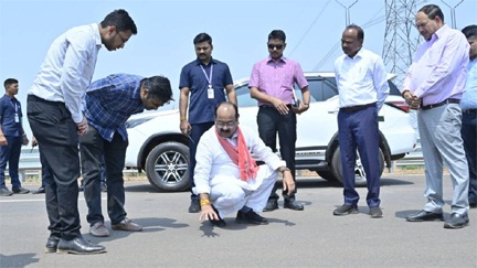 *रायपुर,,उप मुख्यमंत्री अरुण साव ने भारतमाला परियोजना के निर्माण का किया औचक निरीक्षण*