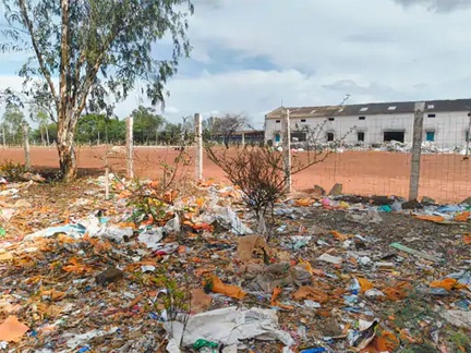 *रायपुर,पोल्ट्री फार्म की बदबू से आमजन परेशान,सियासत दर्पण न्यूज़ की खबर*