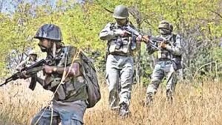 *रायपुर,,टुकड़ियों में बंटे माओवादियों को अब घेरेंगे तीन राज्य*