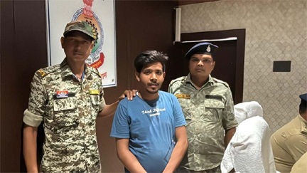 *कवर्धा,,18 बैंकों खातों को कमीशन पर देता था युवक,अबतक हुआ 1.5 करोड़ का ट्रांजेक्शन, पुलिस ने किया गिरफ्तार*