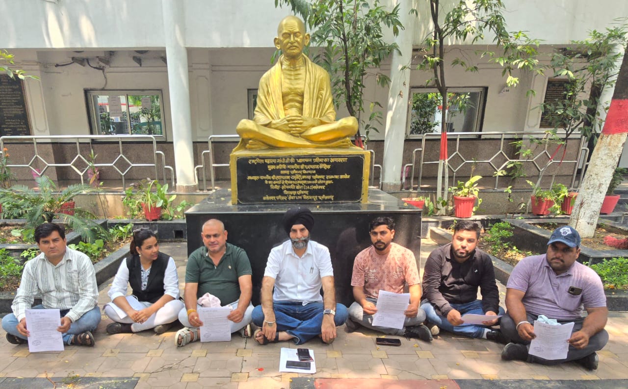 *बोधरी नगर पालिका परिषद में प्रशासनिक अधिकारी की नियुक्ति हेतु आप ने जिलाधीश को सौपा ज्ञापन*