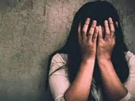 *रायपुर के सैलून दुकान में महिला से रेप*