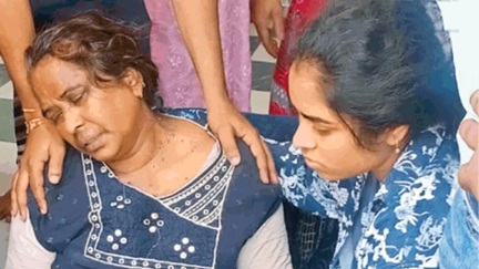 *धमतरी हत्या में मारे गए युवकों का शव उनके घर पहुंचा, मृतक की मां का रोकर बुरा हाल*