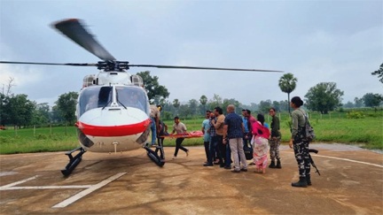 *आंगनबाड़ी कार्यकर्ता को हेलीकॉप्टर से किया गया रेस्क्सू*