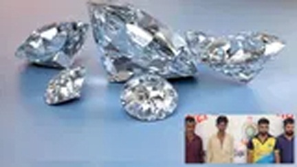 *पुलिस ने 6 नग हीरा किया जब्त, 3 तस्कर गिरफ्तार…*