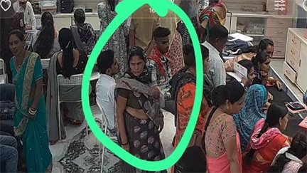 *रायपुर: ज्वेलरी शॉप से ढाई लाख रुपये के सोने के दो हार उठा ले गई महिला*