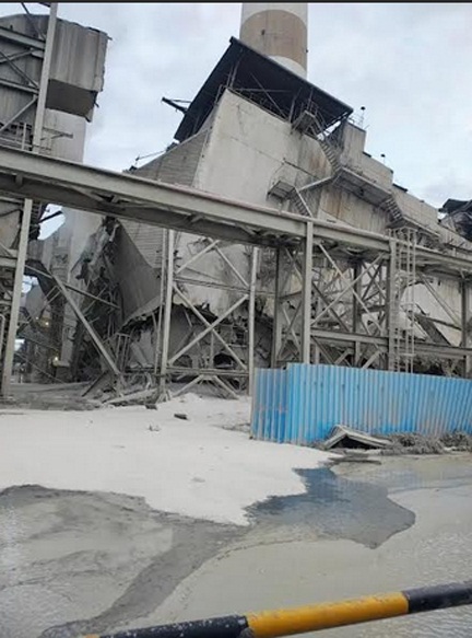 *बालको प्लांट में बड़ा हादसा, पहले भी हो चुका हैं चिमनी हादसा, सुरक्षा में लापरवाही की संभावना .. राख फिल्टर भरभरा के गिरा *