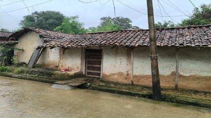 *बुजुर्ग महिला -व-दामाद की लाठी-डंडों से पीटकर हत्या,जांच में जुटी पुलिस*