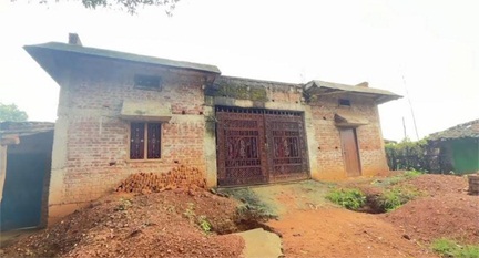 *ऑपरेशन आघात : कुख्यात गांजा तस्कर रोहित यादव की संपत्ति, जशपुर पुलिस ने कराई फ्रिज*