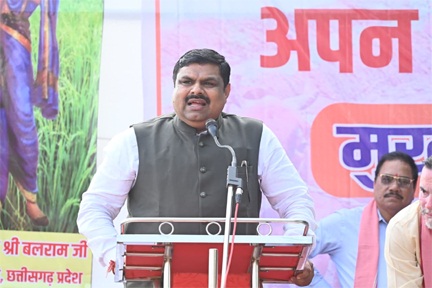 *हम सभी एक किसान परिवार के हैं आपकी समस्याओं के हल के लिए हम प्रतिबद्ध: मंत्री गजेंद्र यादव*