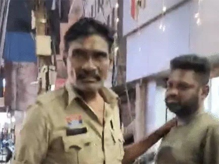 *रायपुर में शराब के नशे में धुत एक पुलिस कांस्टेबल का वीडियो सामने आया*