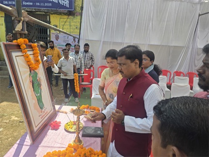 *पल्ली केंद्र से धान खरीदी सत्र की शुरुआत, सहकारिता मंत्री केदार कश्यप ने किया निरीक्षण*