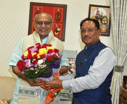 *उप राष्ट्रपति राधाकृष्णन से मुख्यमंत्री साय ने की भेंट*