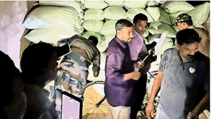 *1.22 करोड़ का धान जब्त*