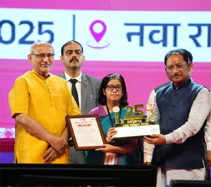 *25 वर्षों की विकास यात्रा थीम पर बनी कृषि विभाग के प्रदर्शनी को मिला द्वितीय पुरस्कार*