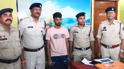 *पुलिस की कस्टडी से फरार बांग्लादेशी नागरिक गिरफ्तार*